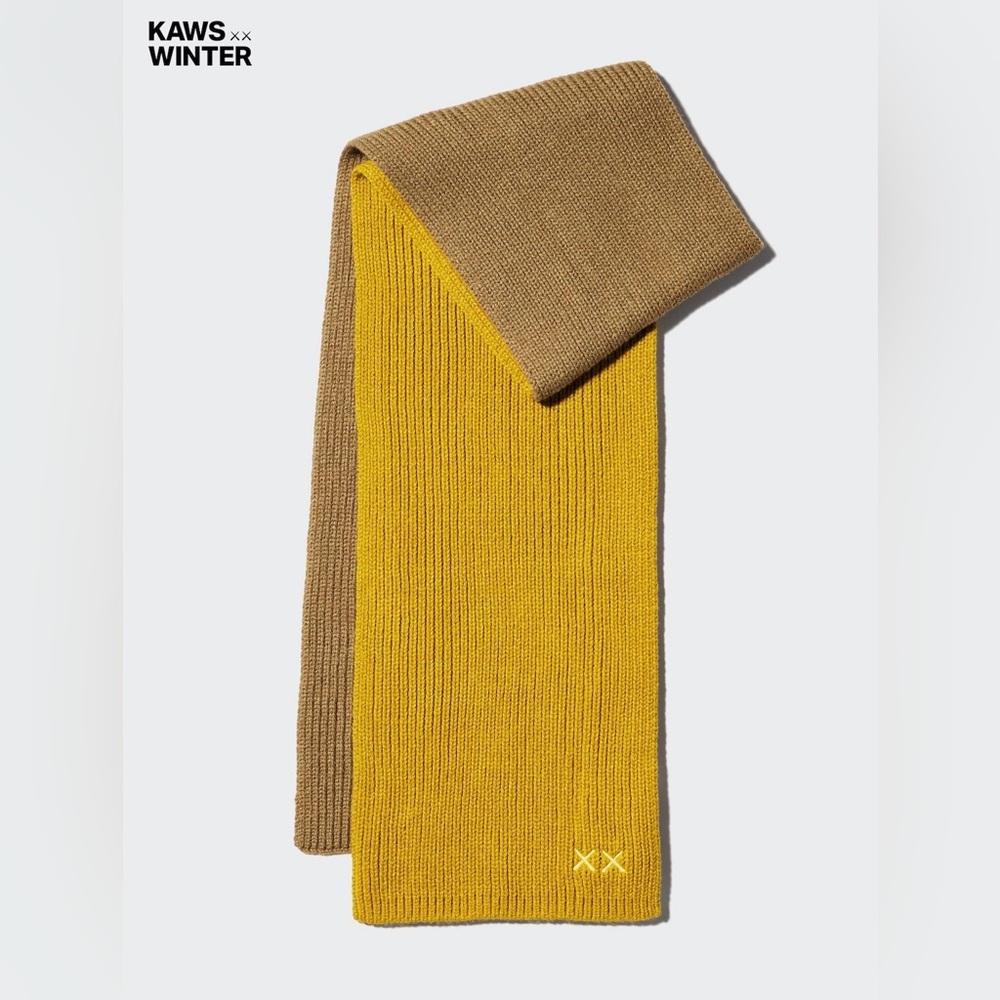 Uniqlo x KAWS Winter Heattech Knitted Scarf